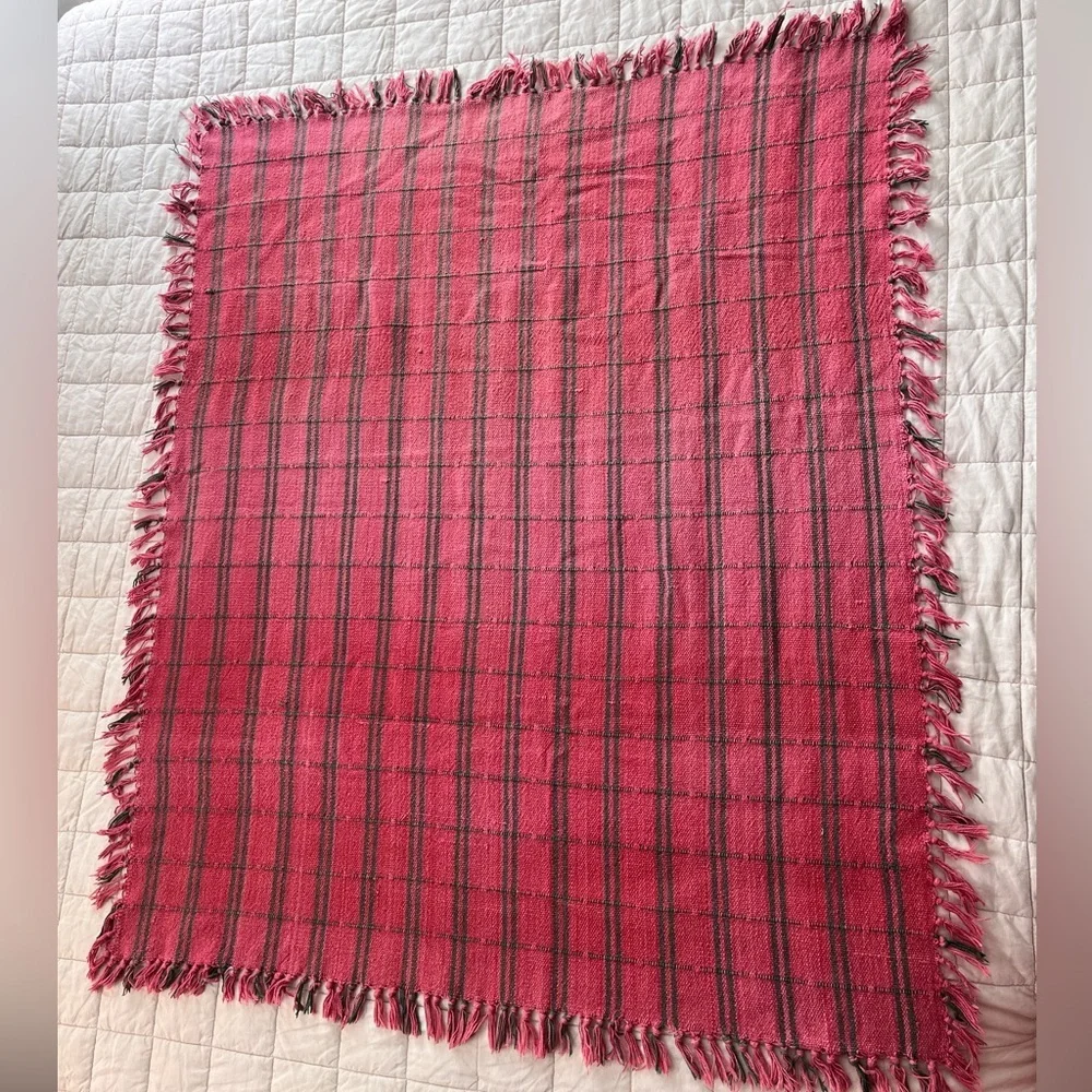 Vintage red green plaid cotton fringe throw blanket | Cabincore | 53 x 44